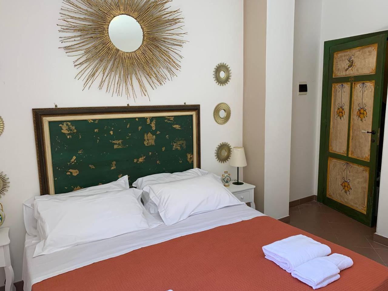 טאורמינה Guest House Le Sibille מראה חיצוני תמונה