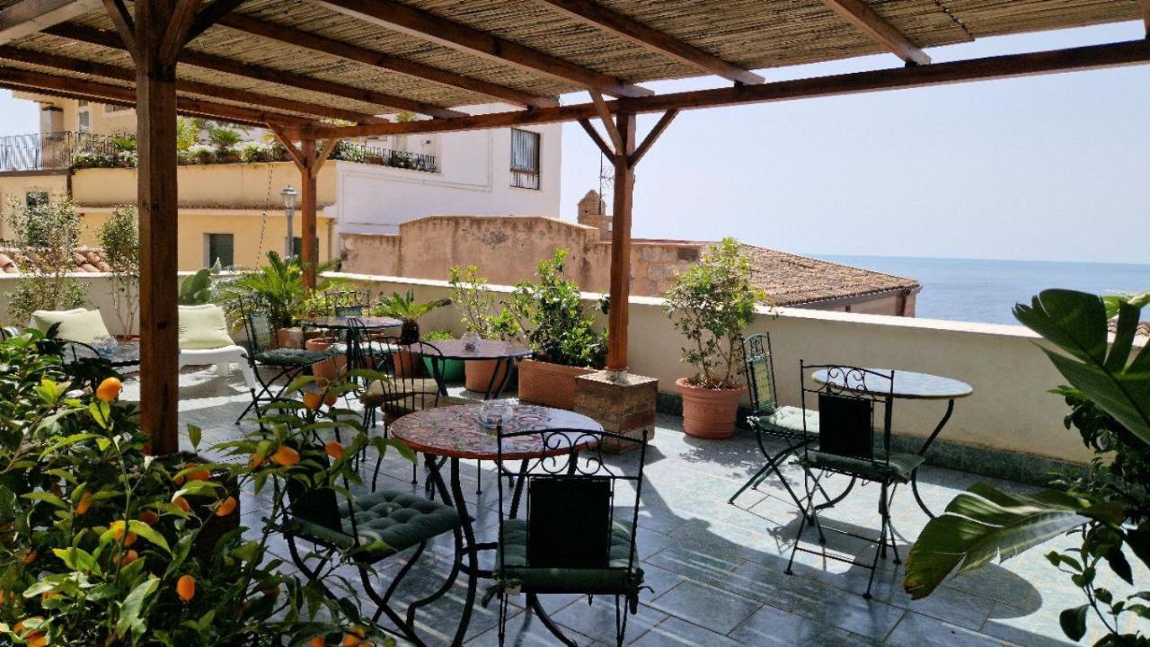 טאורמינה Guest House Le Sibille מראה חיצוני תמונה