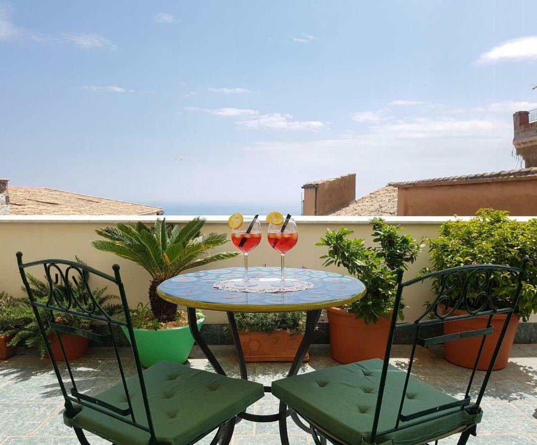 טאורמינה Guest House Le Sibille מראה חיצוני תמונה